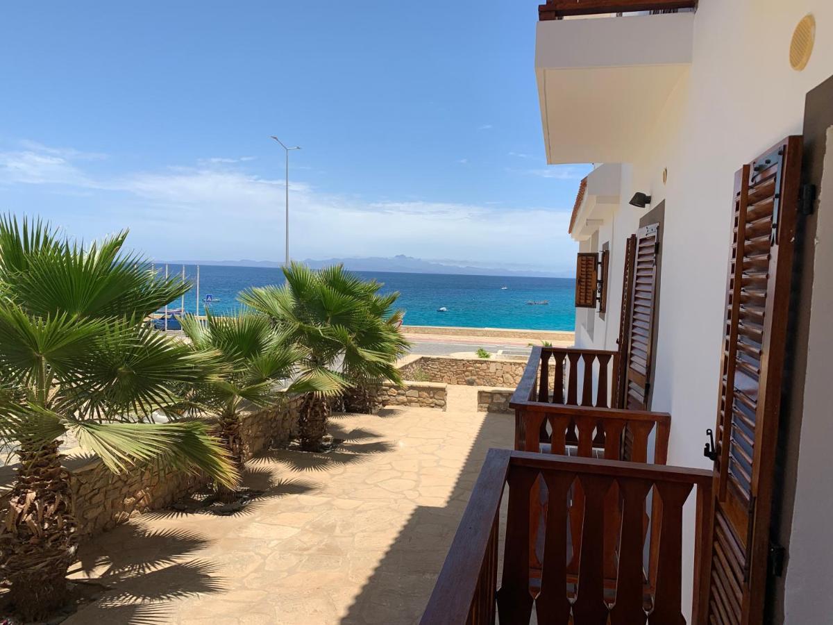 Pensjonat Casa Evora - Luxury And Front Cidade do Maio