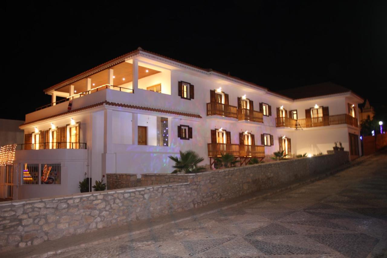 Casa Evora - Luxury And Front Pensjonat Cidade do Maio